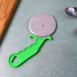 Stainless Steel Pizza Cutter / Pastry Cutter / Sandwich Cutter – Multipurpose Kitchen Cutting Tool - Image 3